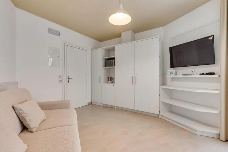Apartaments Suites Ambassador