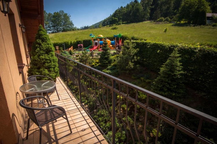 Standard Twin room with balcony
