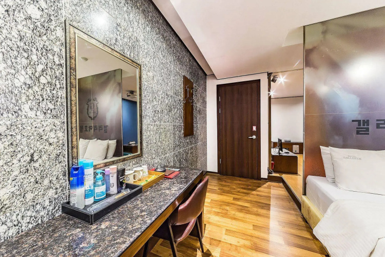 Gallerya Hotel