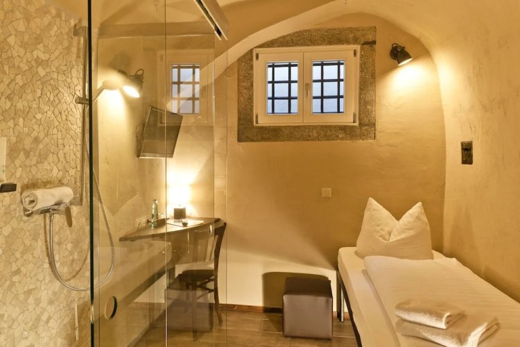 Hotel Fronfeste
