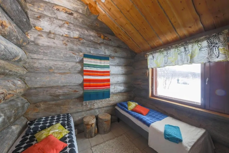 2 Bedrooms Chalet