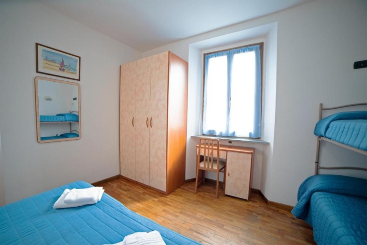 Classic Quadruple room