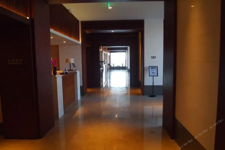 Ruili Hotel
