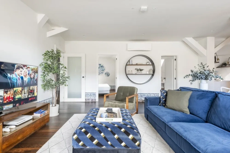 3 Bedrooms Deluxe Apartment with city view