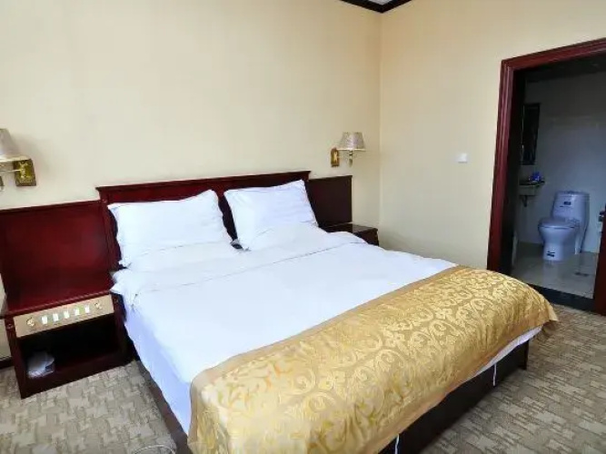 Luo Ping'an Xinju Express Hotel
