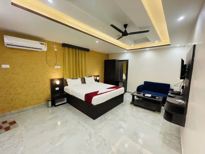 Superior Double room with city view