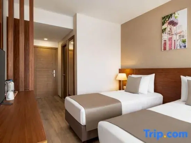Standard Twin room with sea view