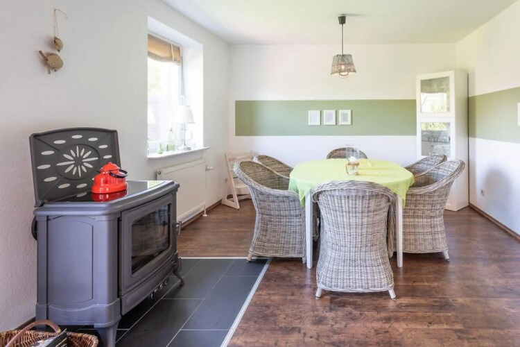 Comfortable holiday home in Struckum