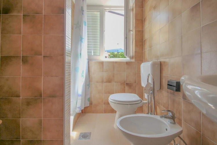 Adila A4 2 in Novigrad