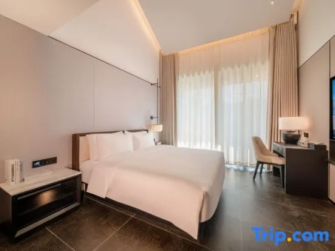 Quadruple Duplex Suite with balcony