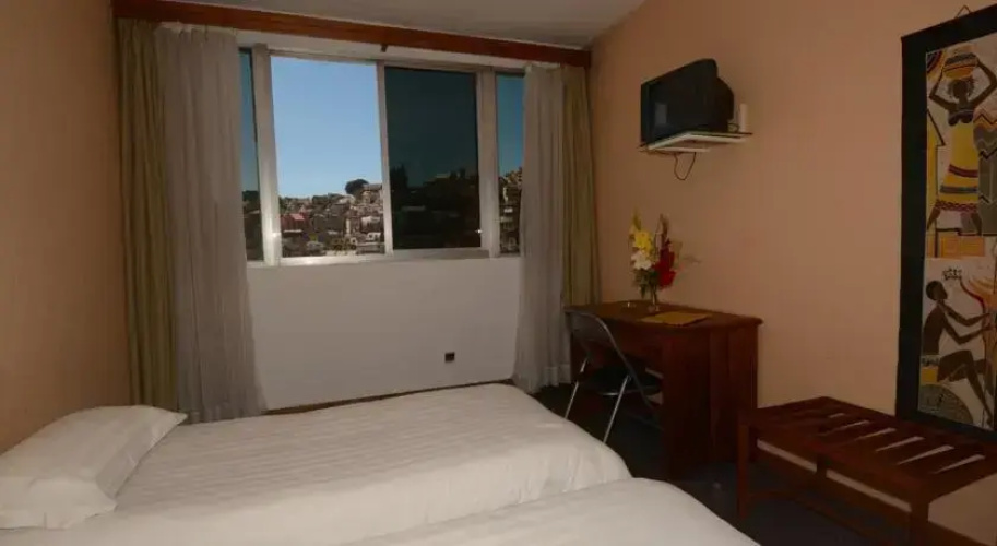 Aina Hotel