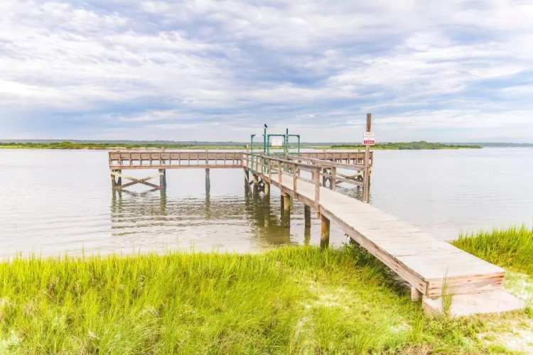 Windjammer 210, 2 Bedrooms, Sleeps 6, Ocean Front, Pool, Elevator