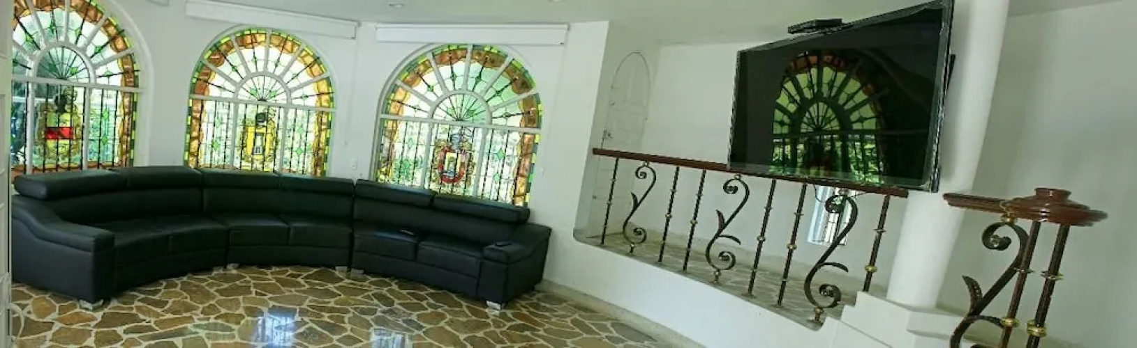 Avenue mansion