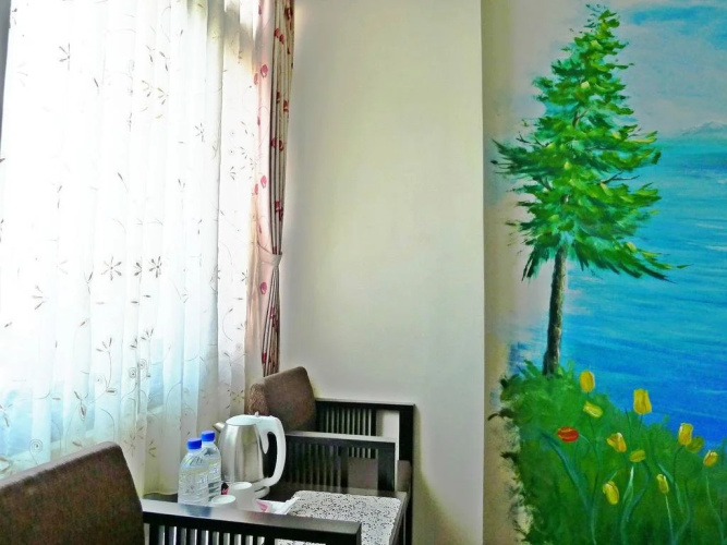 Amicasa Guesthouse