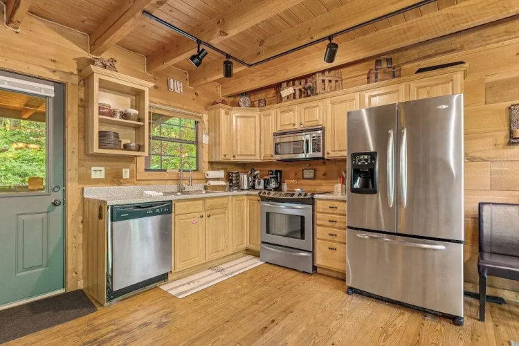 Sunset Lodge by Jackson Mountain Rentals