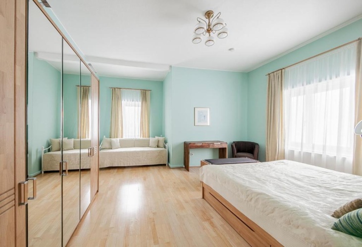 Deluxe Apartment