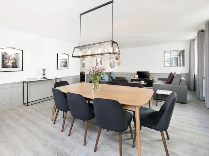 Luxury 3BDR Le Marais II by Livinparis