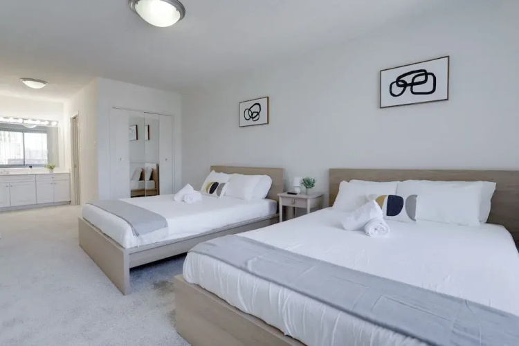 Stylish & Spacious 2BR in Crystal City