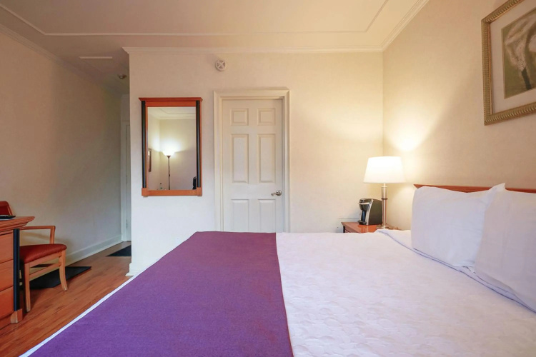 Hotel St-Denis
