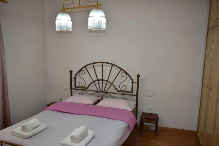 Comfortable Apartment Opposite The Park