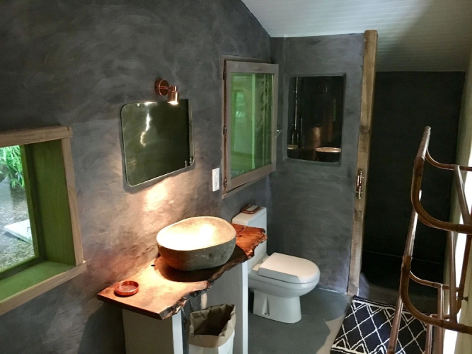 Coco Barn Wood Lodge