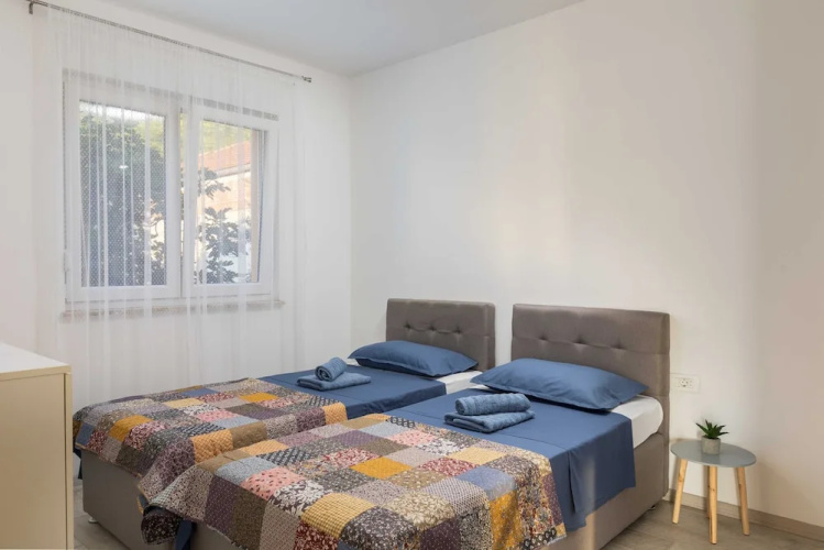 Apartment Why Not