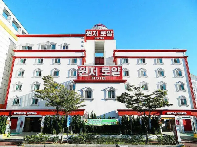 Windsor Royal Hotel