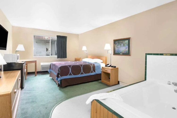 Super 8 Ely Minnesota