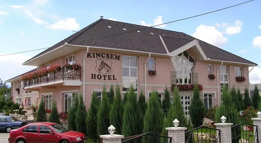 Kincsem Wellness Hotel