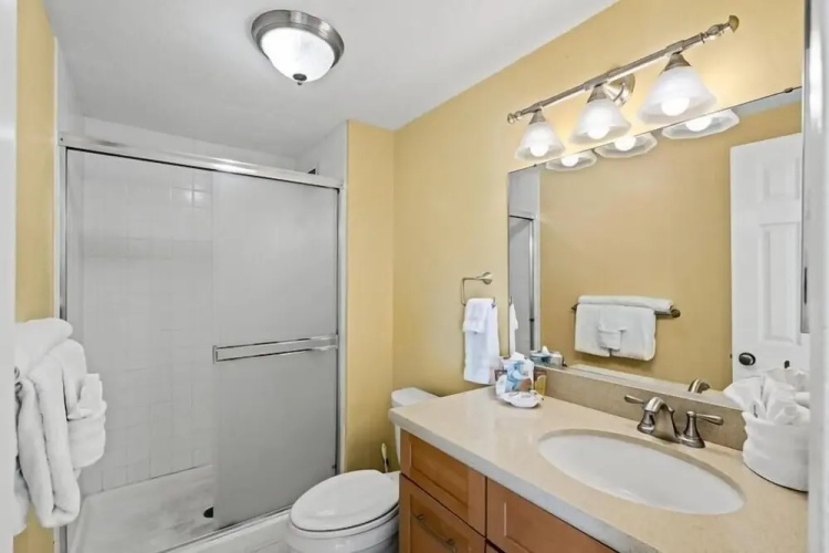 Menehune Shores, #509 2 Bedroom Condo