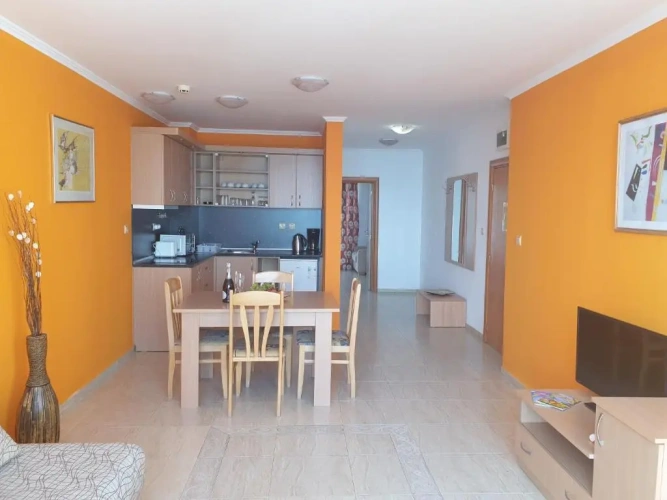 1 Bedroom Apartment with balcony