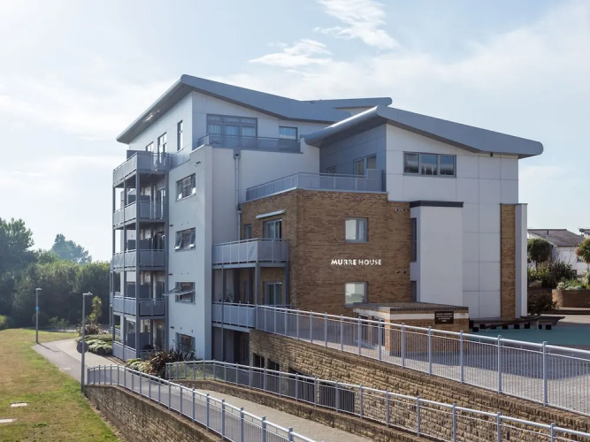 Bay Retreat Over view