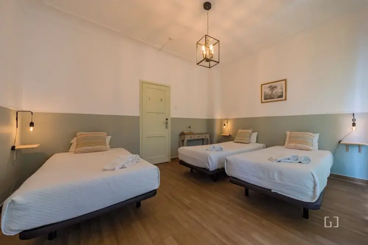 Standard Triple room with balcony