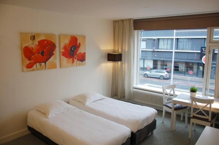 Central-Day Inn