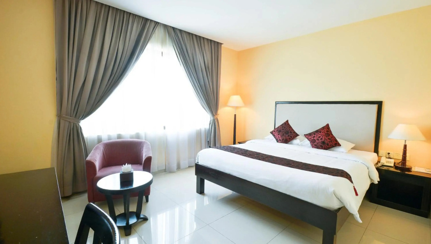 Almond Hotel Sothearos