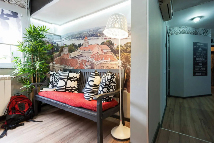 Hostel and Apartments 360º