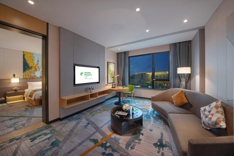Double Suite