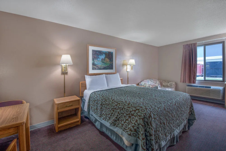 Days Inn Jamestown