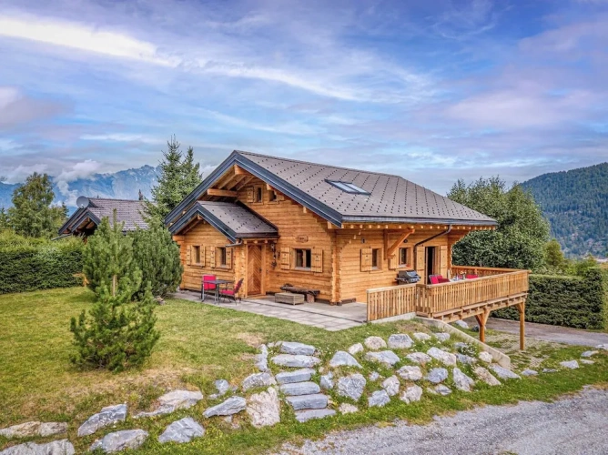 4 Bedrooms Chalet