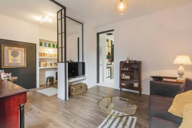 Bright & Compact One Bed Apartment in Malasaña