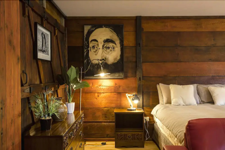 The Rustic Retreat