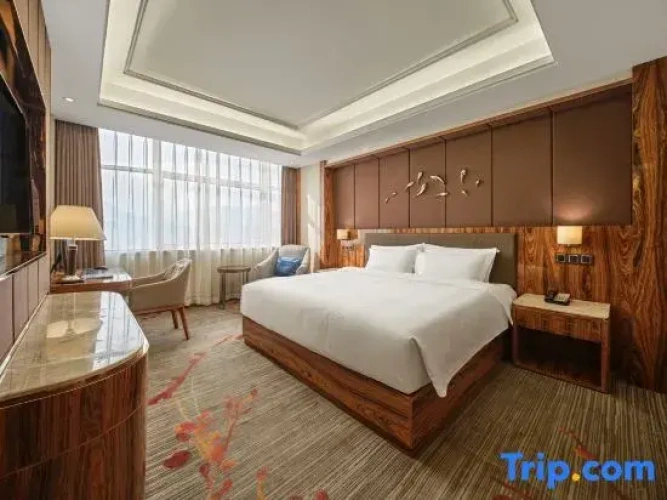 Luxury Suite