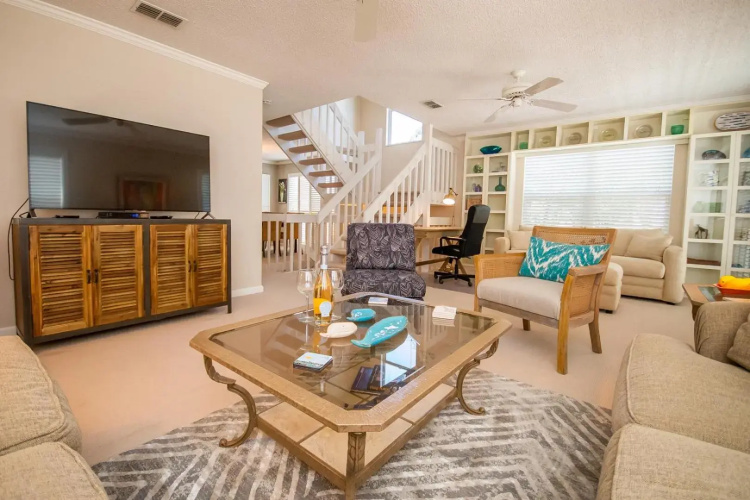 Beach Walk - 6250 Holmes #31