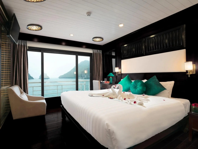 Alisa Luxury Cruise