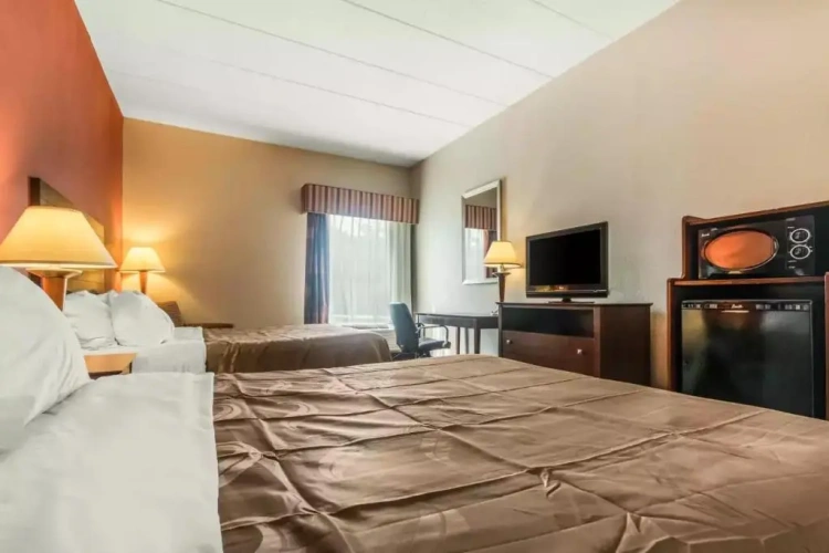 Standard Quadruple room