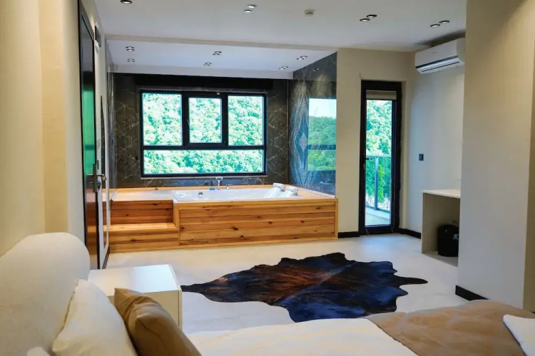 Bakku House