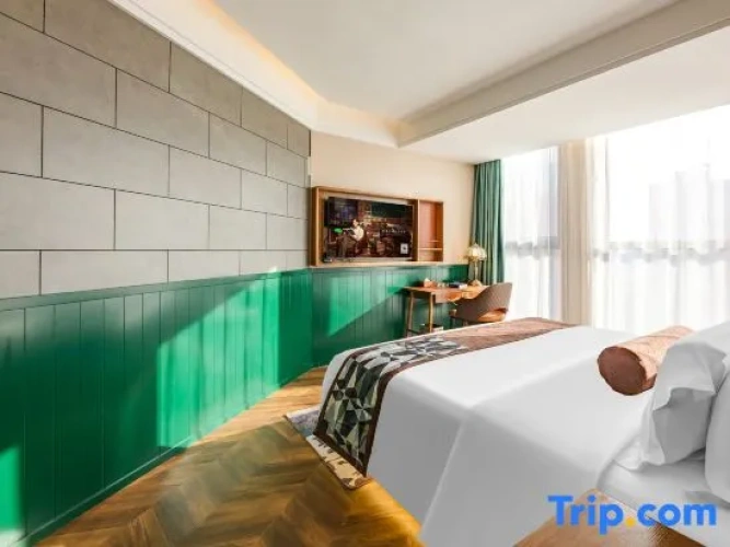 Superior Triple Suite