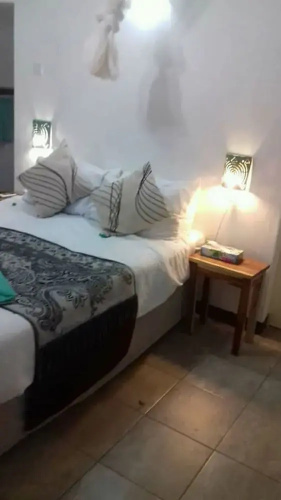 Mwayose Lodge