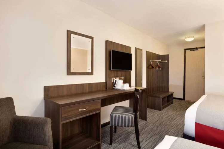 Standard Family room