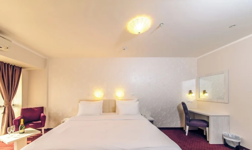 1 Bedroom Comfort room